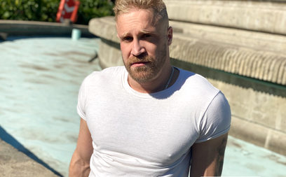 Hung blond hunk Mateo Tomas riding big uncut latino dick - Numero 298