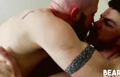 Hairy Luke Harding and Mickey Carpathio Bareback